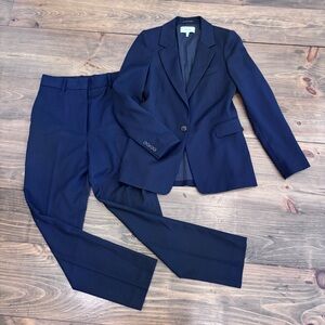 Reiss Haisley Navy Two Piece Wool Blend Suit, size 2/4